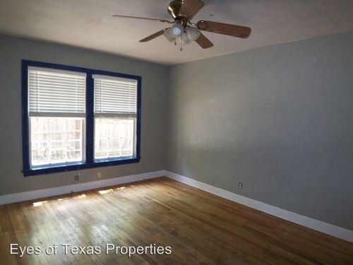 Building Photo - 4 br, 2.5 bath House - 500 E. 46th