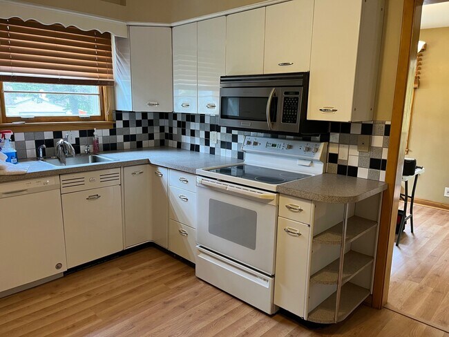 Foto del edificio - 248 S Orange St