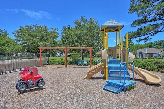 Foto del edificio - 14 Sandy Pond Ct