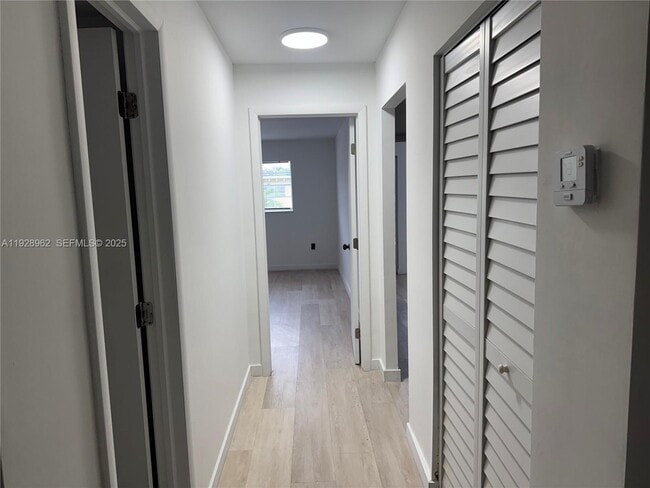 Building Photo - 12215 W Dixie Hwy