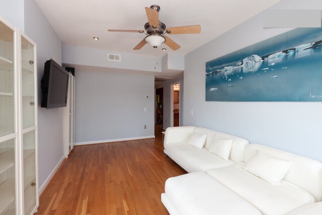 Foto del edificio - 1763 Columbia Rd NW