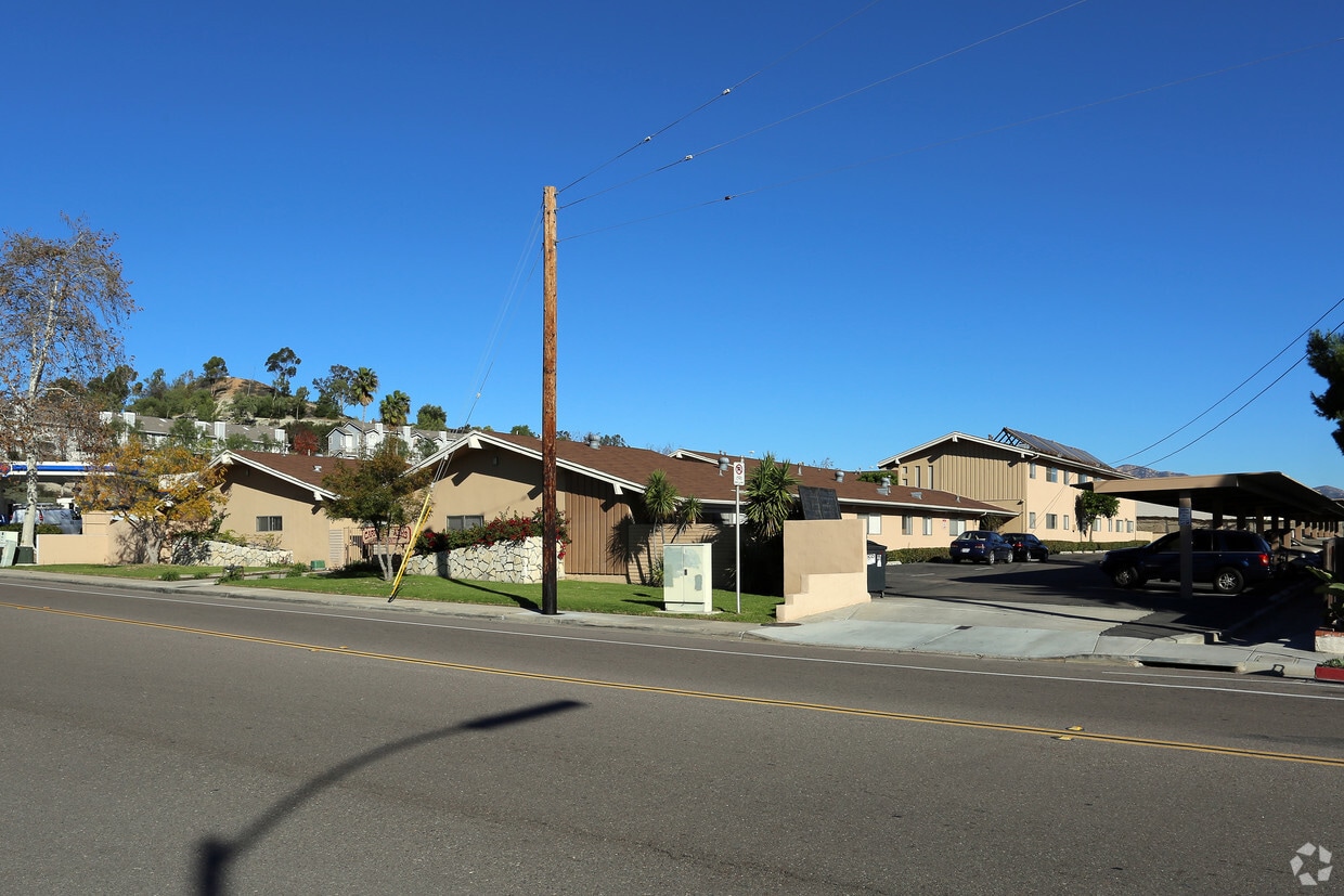 Carriage Arms Apartments Apartments in Poway, CA