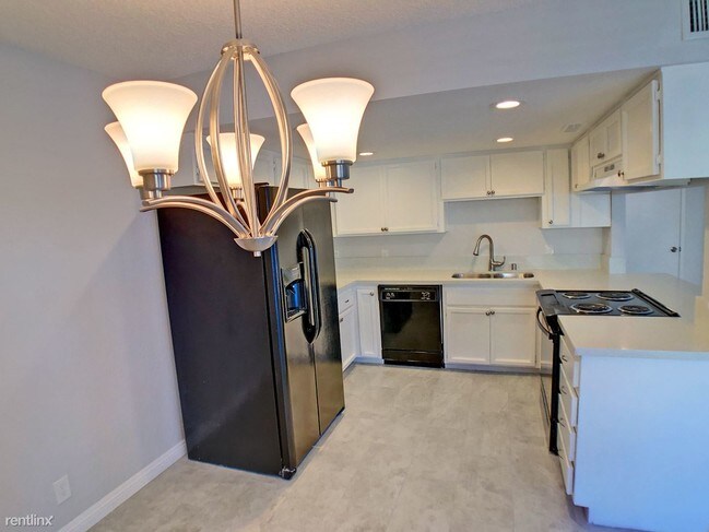 Building Photo - 2 br, 2 bath Condo - 3709 Snorkel Cir Unit A