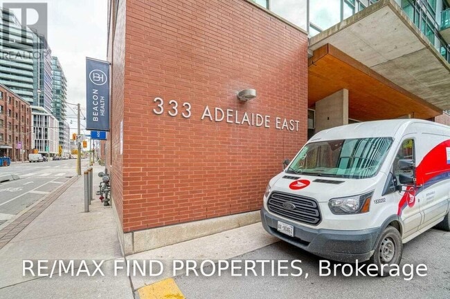 Building Photo - 333 Adelaide St E