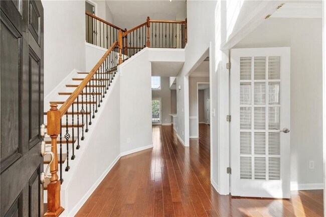 Building Photo - 12720 Morningpark Cir