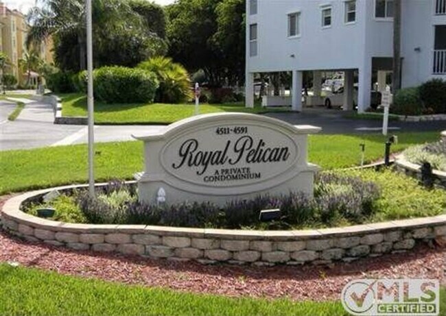 Foto del edificio - 4531 Bay Beach Ln