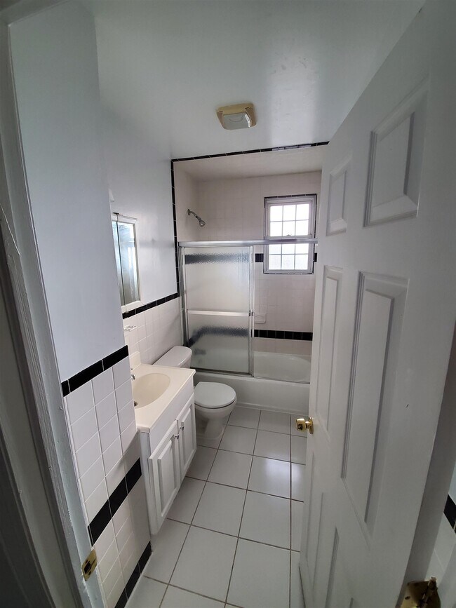 Foto del edificio - 1615 86TH St
