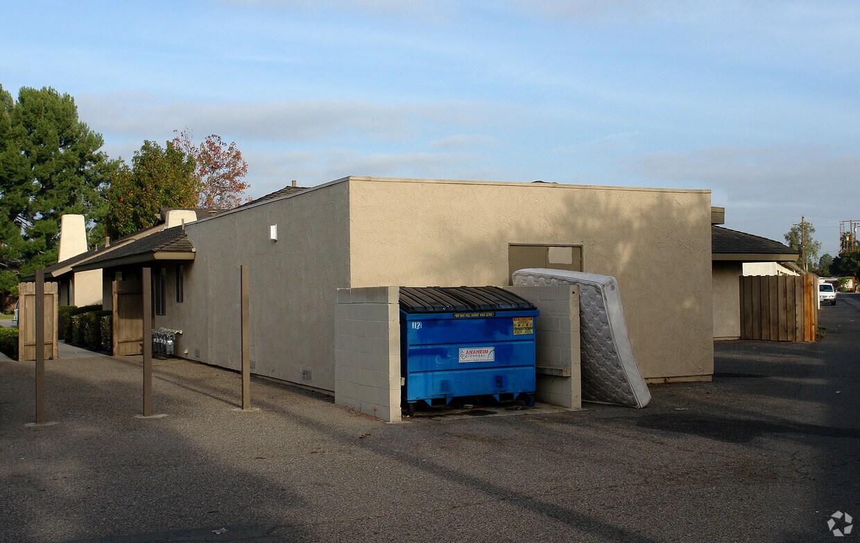 Foto del edificio - 2136 S Cindy Pl