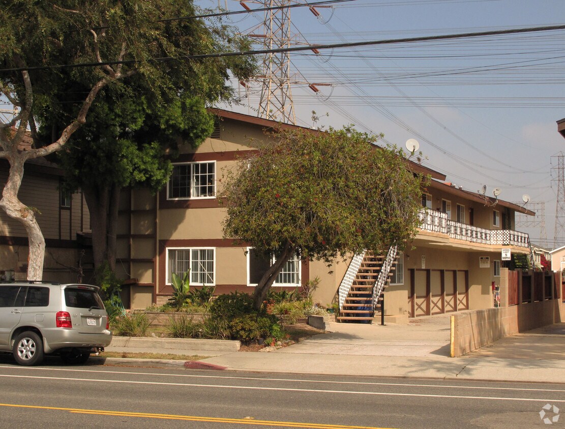 Primary Photo - 2513 Grant Ave