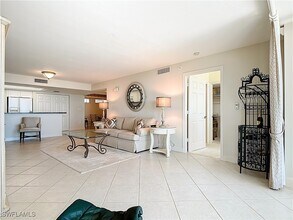 Building Photo - 6849 Grenadier Blvd