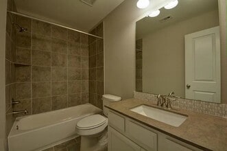 Building Photo - 5135 Heather Meadow Ln