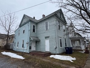 Building Photo - 115 E 4th St