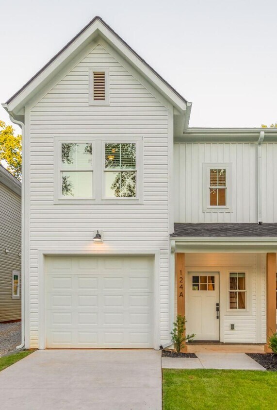 Foto principal - 124 Woodland Dr