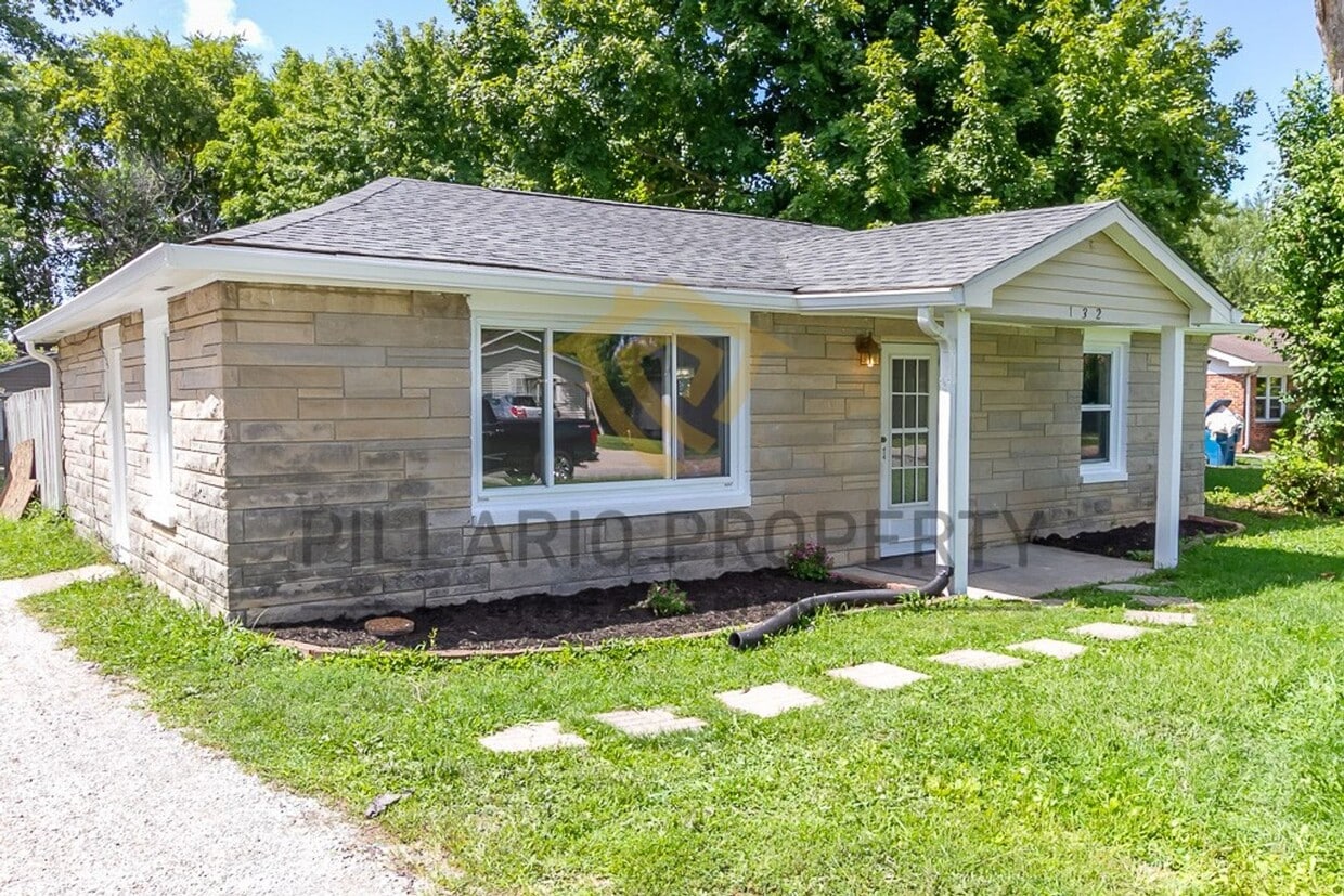 Primary Photo - Updated 2 Bedroom 1 Bathroom near Cumberla...