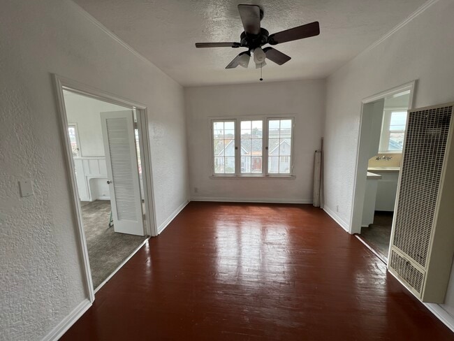 Building Photo - 1149 W 85th St