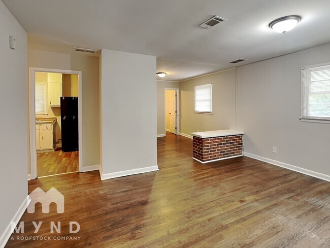 Foto del edificio - 388 Woodstock Dr SW