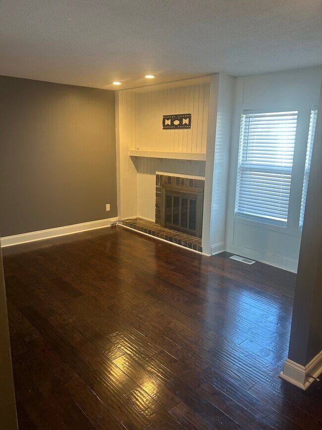 Foto del edificio - 8175 Monrovia St