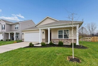 Building Photo - 5001 Lakeview Dr