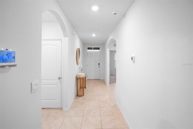 Building Photo - 522 Anne St
