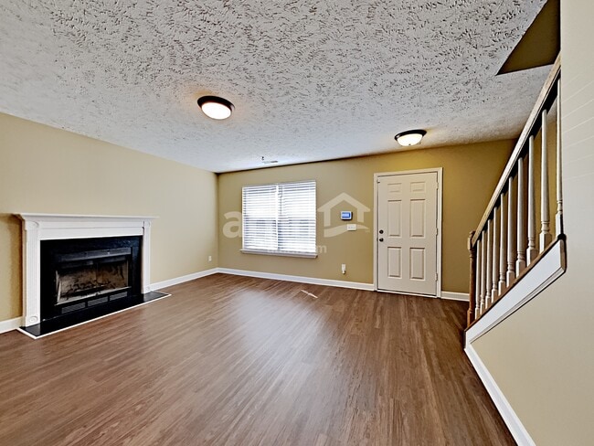 Building Photo - 156 Sundance Way