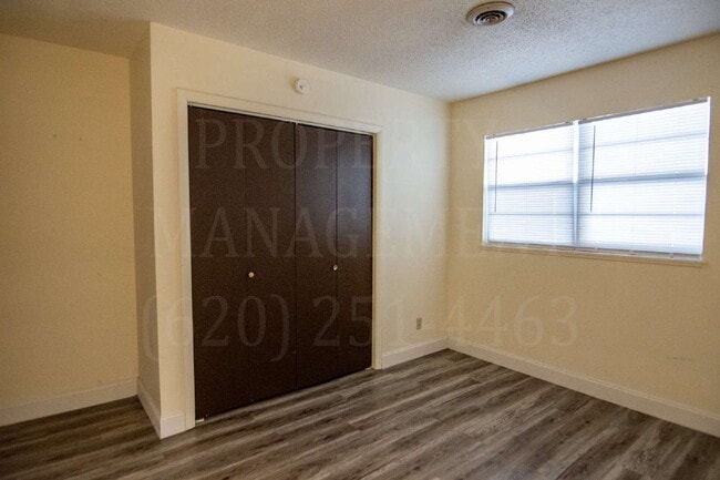 Building Photo - 2 Bedroom 1 Bath Coffeyville Apartment.