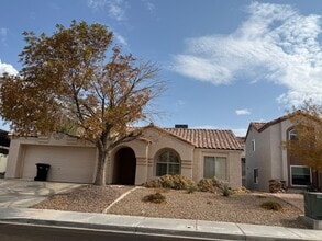 Building Photo - 9528 Yucca Blossom Dr