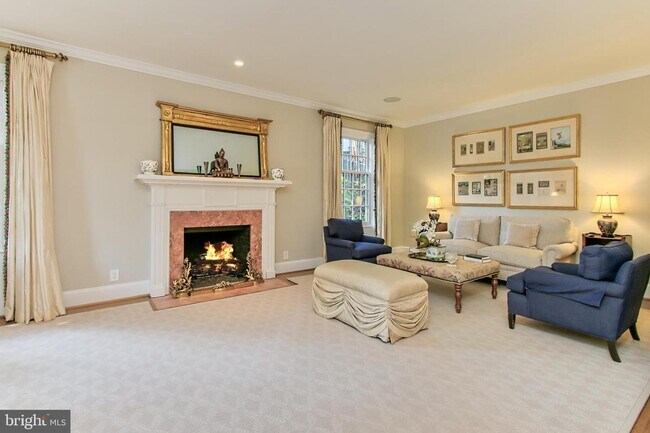 Foto del edificio - 2411 Tracy Pl NW