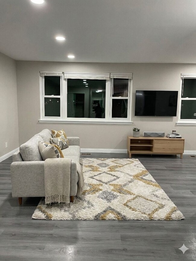 Building Photo - 12500 Knights Rd