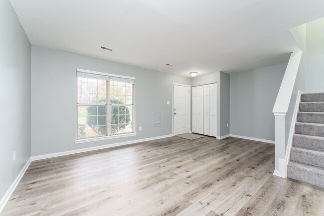 Foto del edificio - 2826 Red Oak Ln