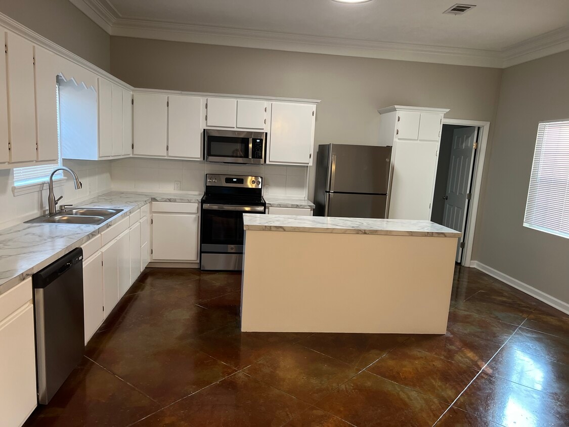 34 Los Colinas Dr, Vicksburg, MS 39180 House Rental in Vicksburg, MS