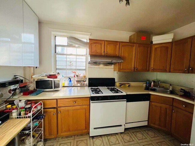 Foto del edificio - 78-30 138th St