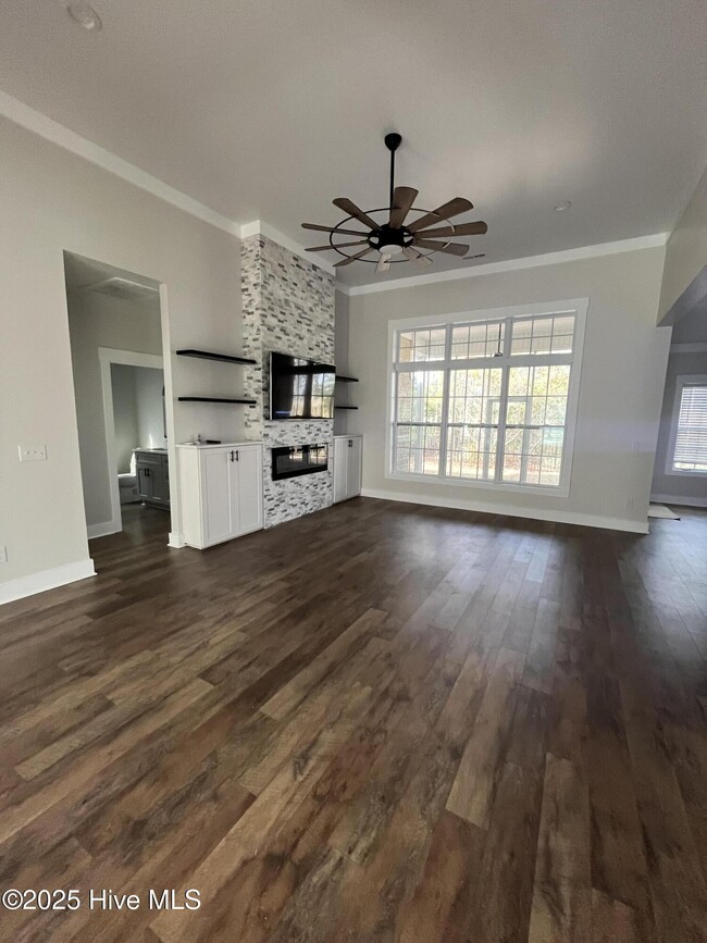 Foto del edificio - 604 Creekway Cir SE