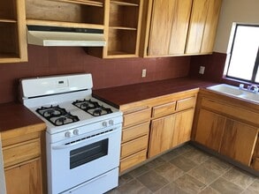 Building Photo - 330 Ziller Way