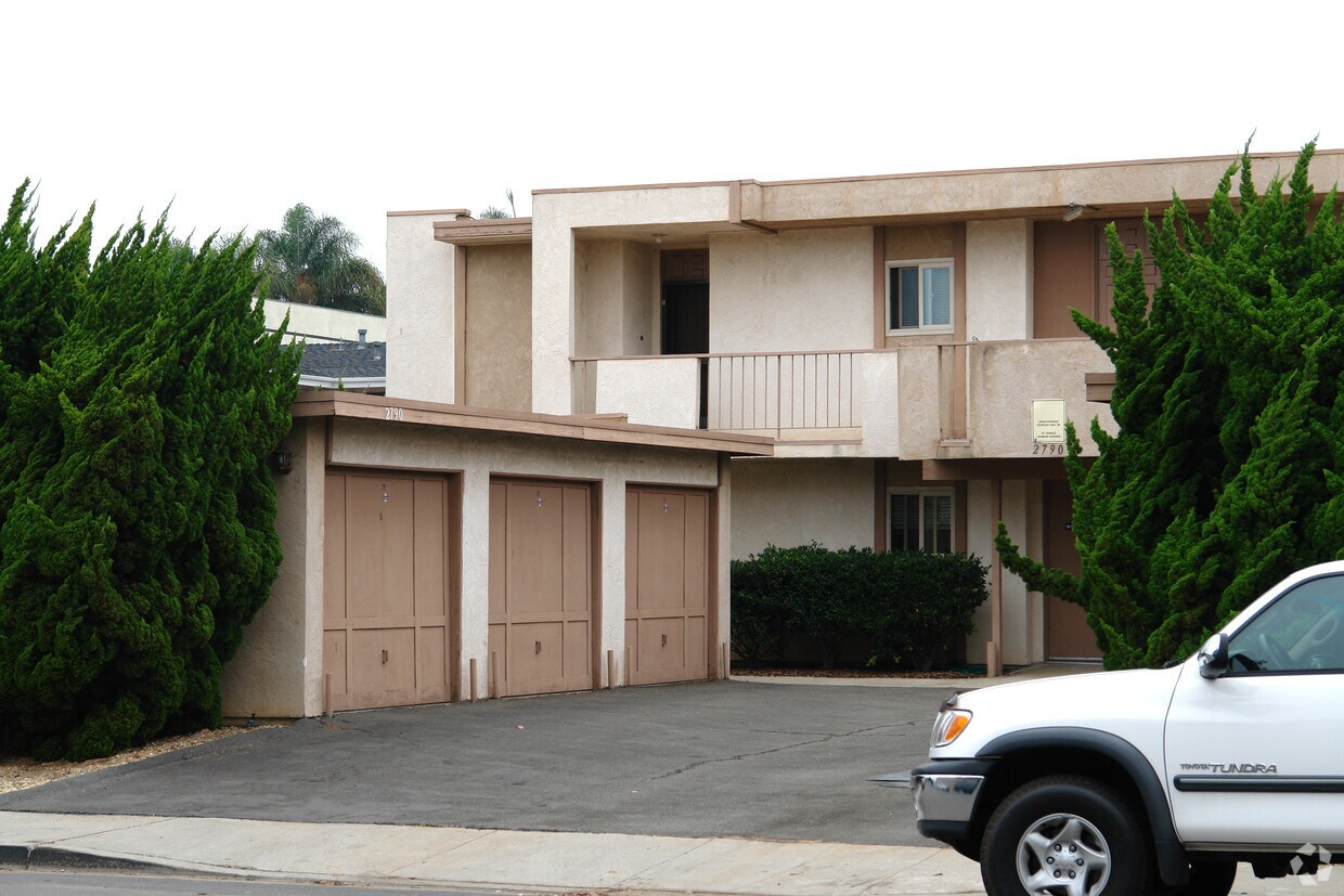 Building Photo - 2790 Madison St