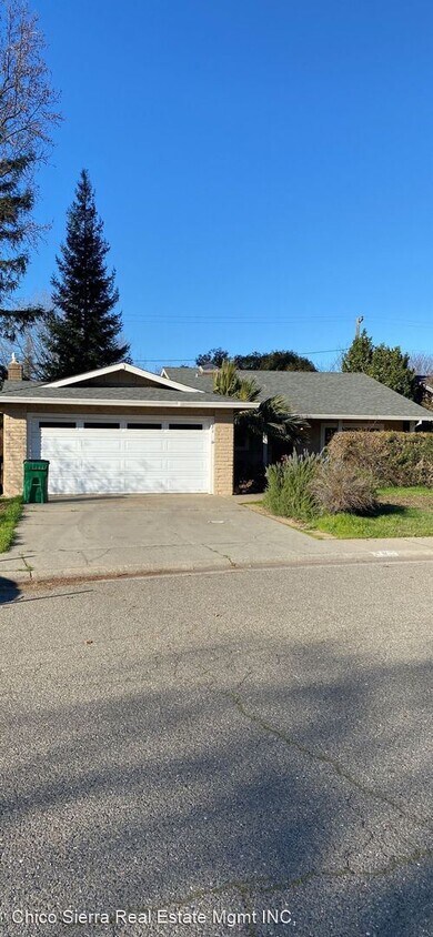 Primary Photo - 3 br, 2 bath House - 31 Forest Creek Circle
