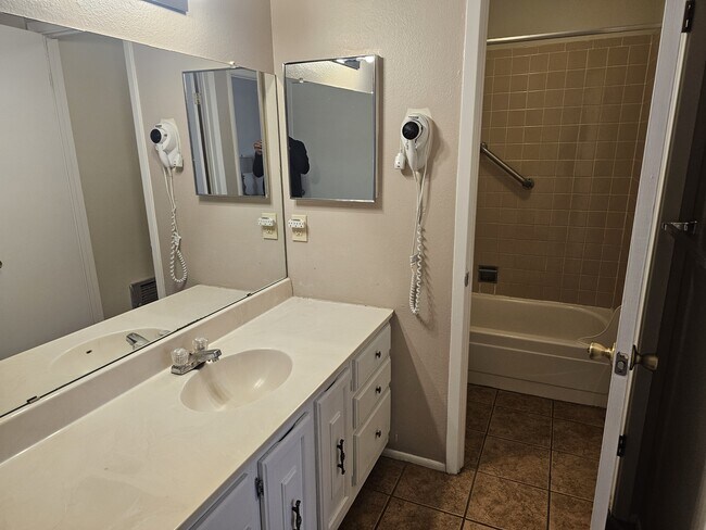 Foto del edificio - 25972 US-70