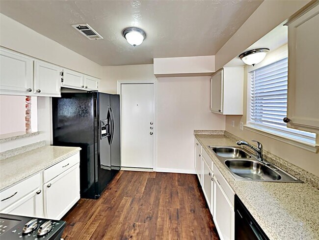 Building Photo - 4618 Forthbridge Dr