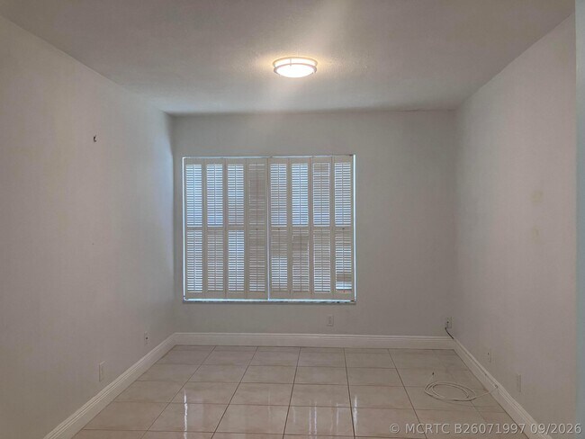 Foto del edificio - 3323 Perimeter Dr