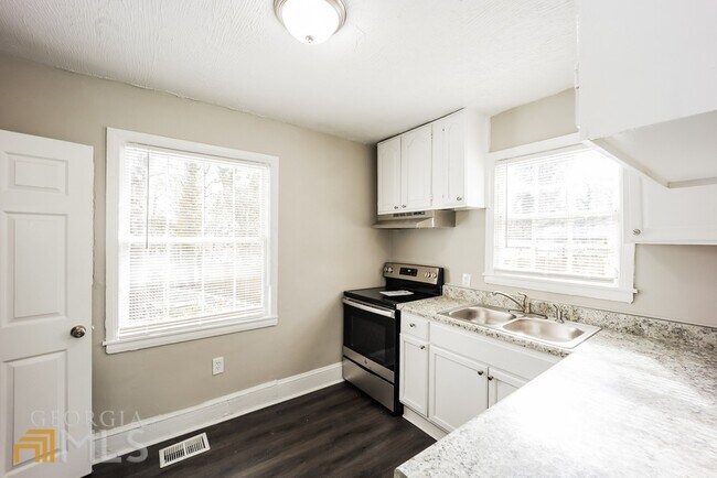 Foto del edificio - 1284 Westmont Rd SW
