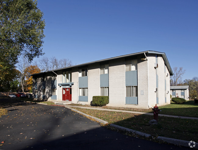 Building Photo - Woodcreek Apartments