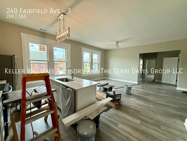 Foto del edificio - 240 Fairfield Ave