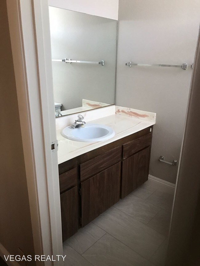 Building Photo - 4441 Rich Dr