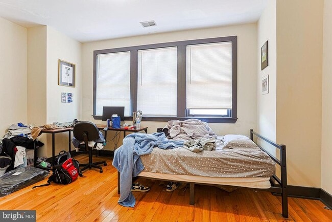 Foto del edificio - 1839 N 17th St
