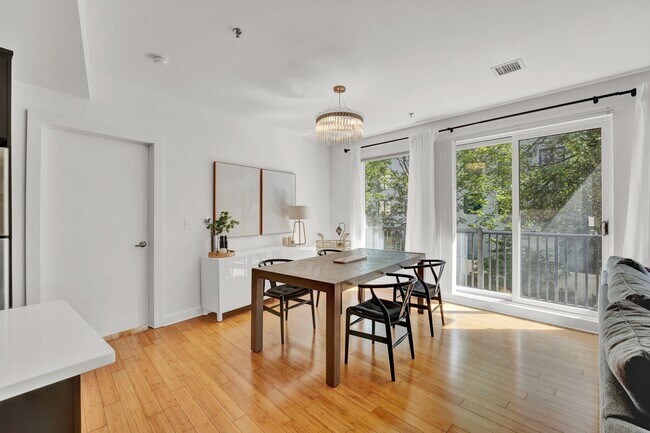 Foto del edificio - 517 Jackson St