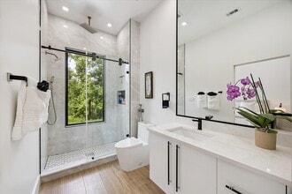 Building Photo - 407 Brook Hollow Dr