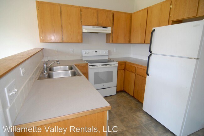 Foto del edificio - 462-464 Hummingbird St SE