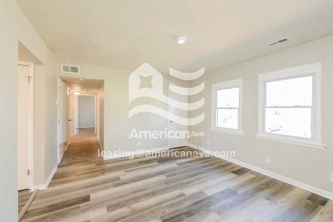 Building Photo - 2905 Galaxy Ct NE