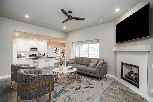 Building Photo - 1249 Seay Cir