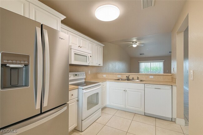 Building Photo - 4137 Skyline Blvd