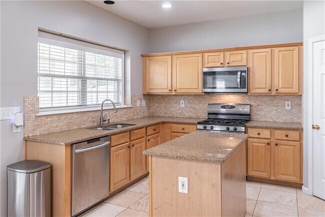 Foto del edificio - 230 Albrighton Ct